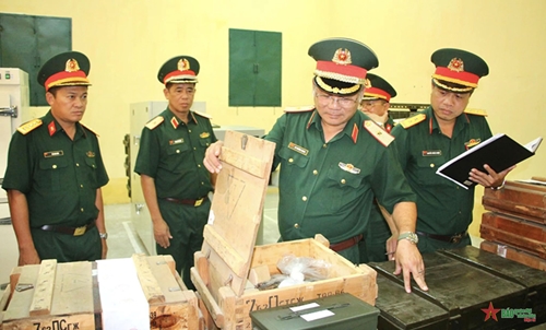 Bộ tư lệnh Quân khu 7 kiểm tra công tác bảo đảm an toàn kho vũ khí - đạn